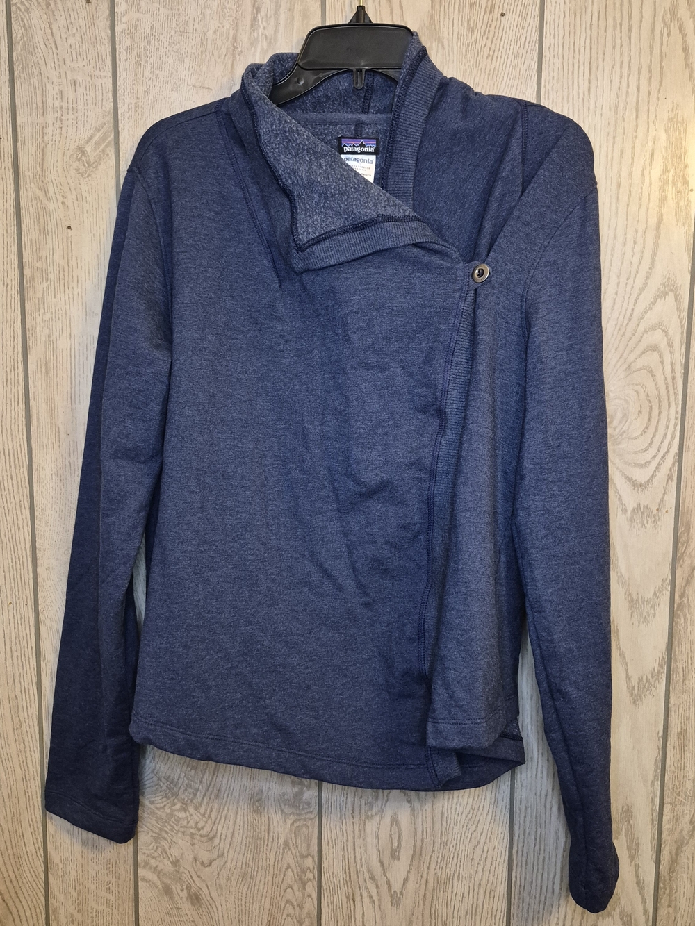 Patagonia navy blue women's asymmetrical button cardigan